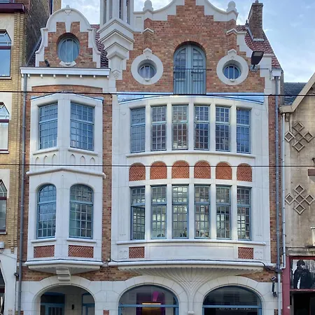 Apartman Super Zonnige En Ruime Penthouse 50m Zeedijk De Panne