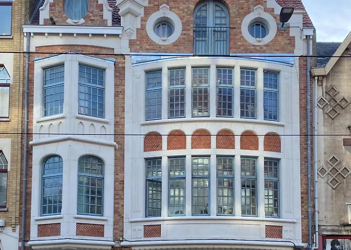 Appartamento Super Zonnige En Ruime Penthouse 50m Zeedijk De Panne