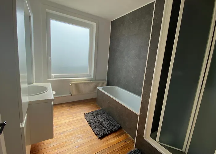 Appartamento Super Zonnige En Ruime Penthouse 50m Zeedijk