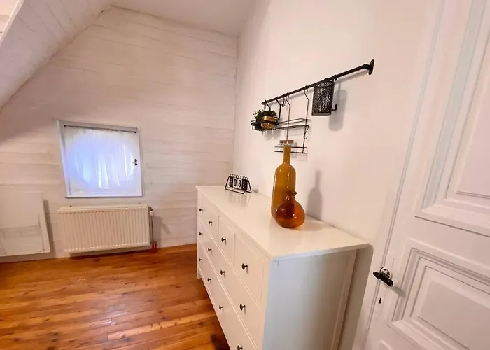 Super Zonnige En Ruime Penthouse 50m Zeedijk De Panne