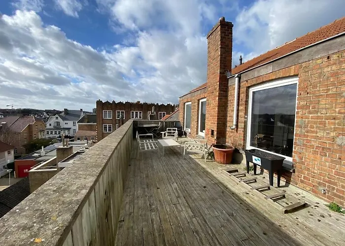 Appartamento Super Zonnige En Ruime Penthouse 50m Zeedijk *