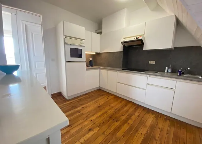 Super Zonnige En Ruime Penthouse 50m Zeedijk Appartamento