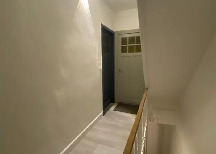 Super Zonnige En Ruime Penthouse 50m Zeedijk *